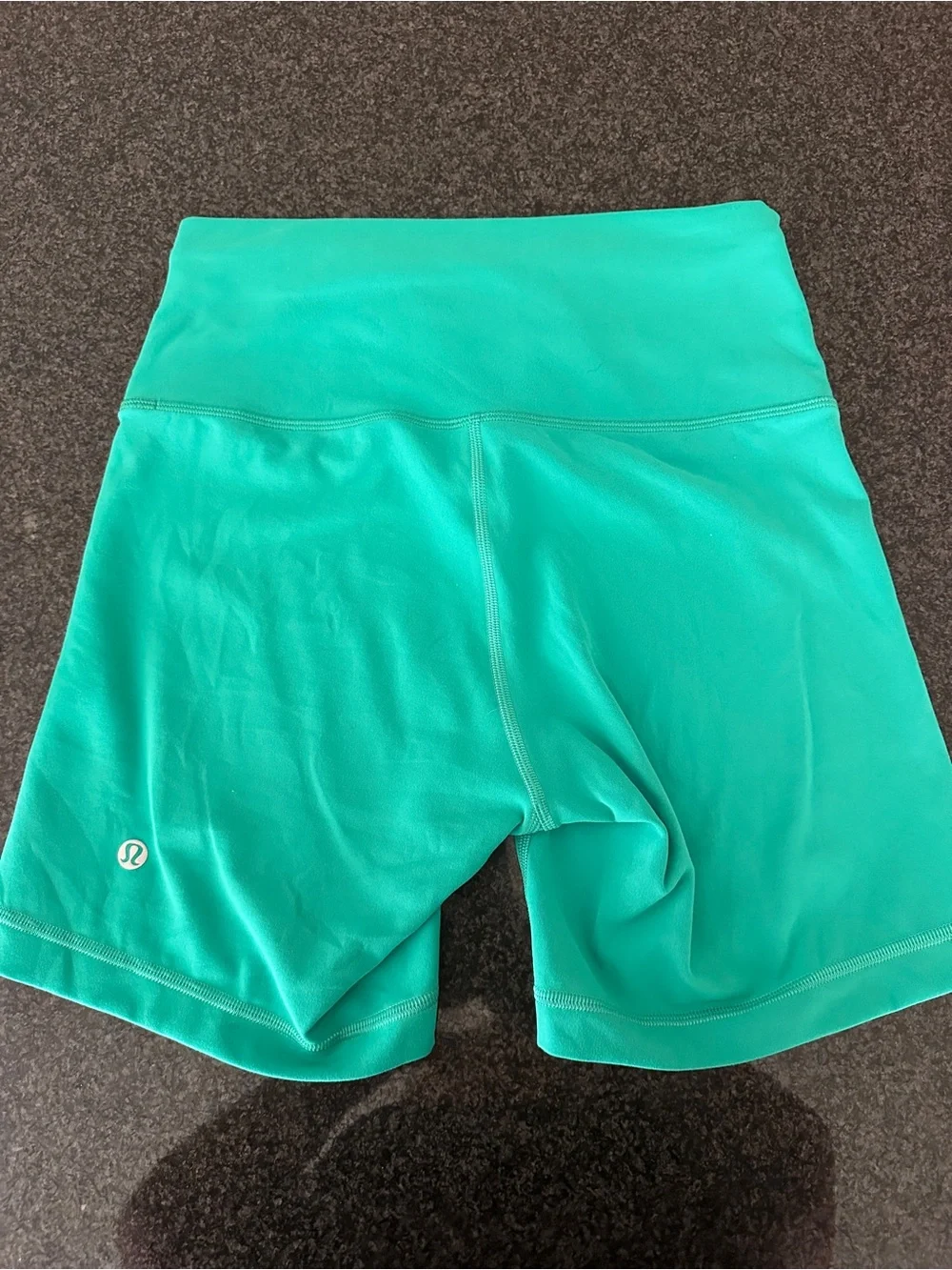 Lululemon Wonder Train HR Short 6”